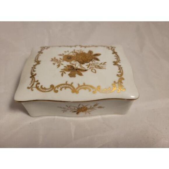 Lefton Porcelain Trinket Box With Gold Leaf Flowers  Pattern 923 with Markings - Picture 1 of 11